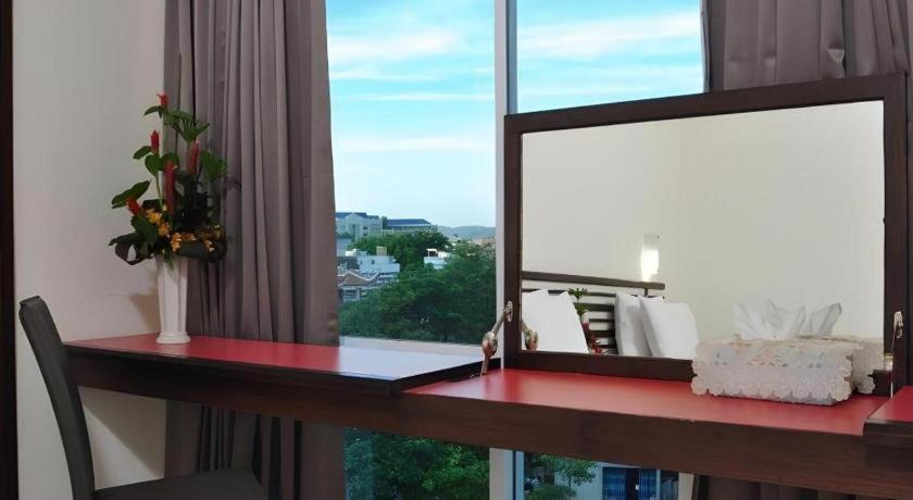 The Color Hotel Hat Yai Ngoại thất bức ảnh