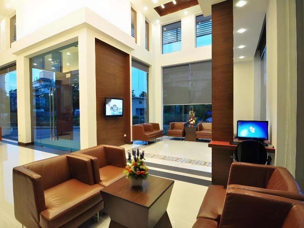 The Color Hotel Hat Yai Ngoại thất bức ảnh