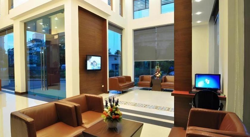 The Color Hotel Hat Yai Ngoại thất bức ảnh