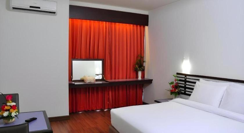 The Color Hotel Hat Yai Ngoại thất bức ảnh